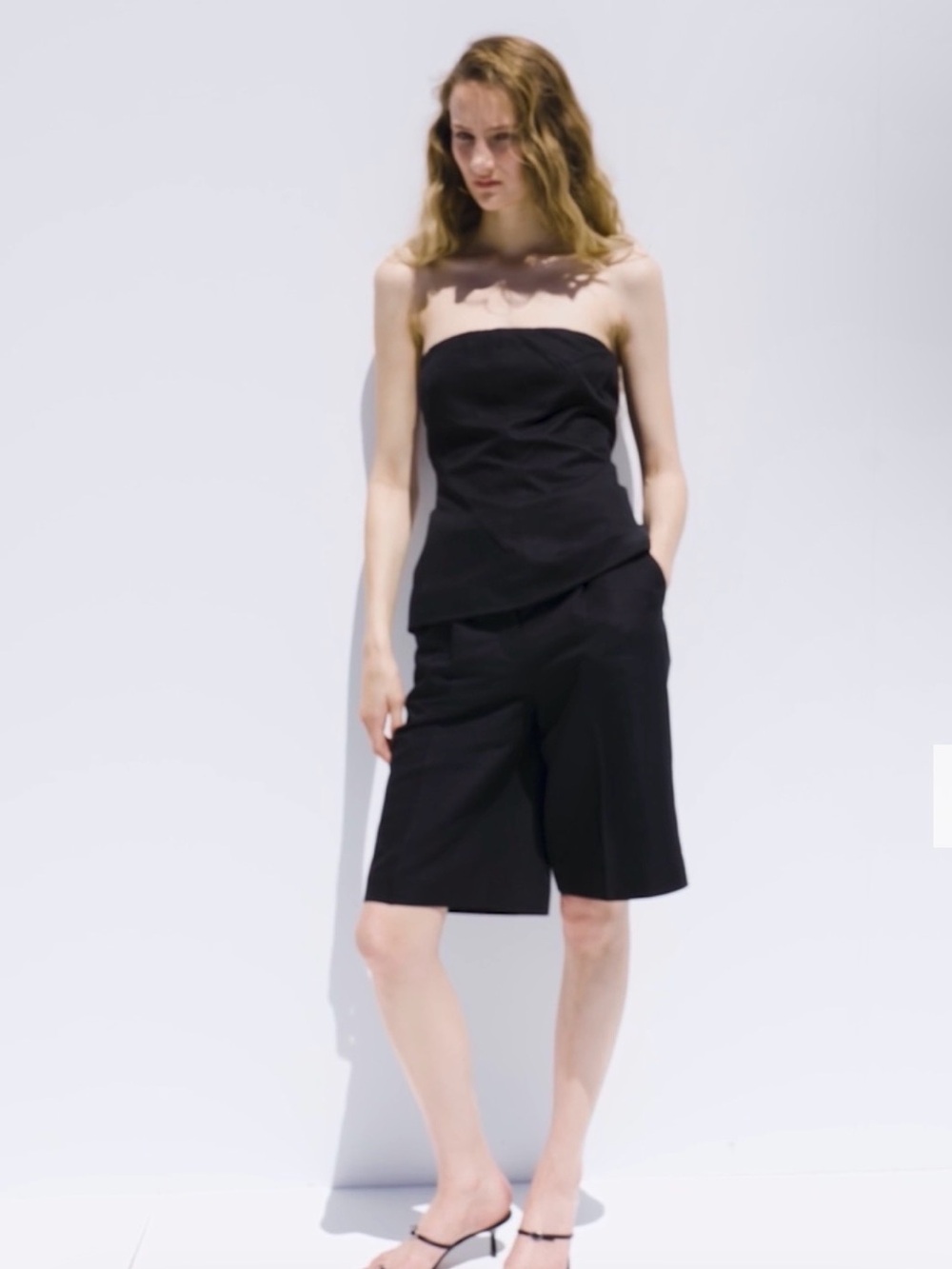 Linen strapless top